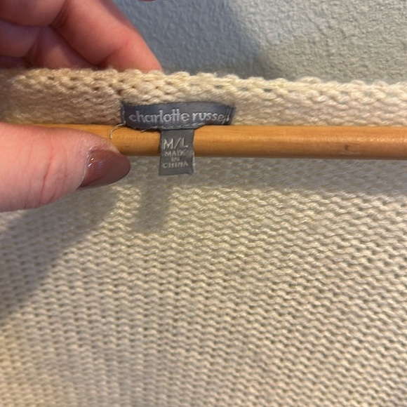 Poncho with fringe - Picture 2 of 5